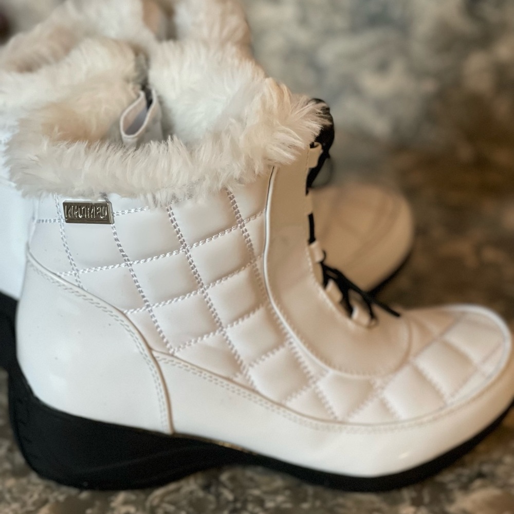 Khombu waterproof winter lace-up snow boot, Maggie, white, 7.5 medium